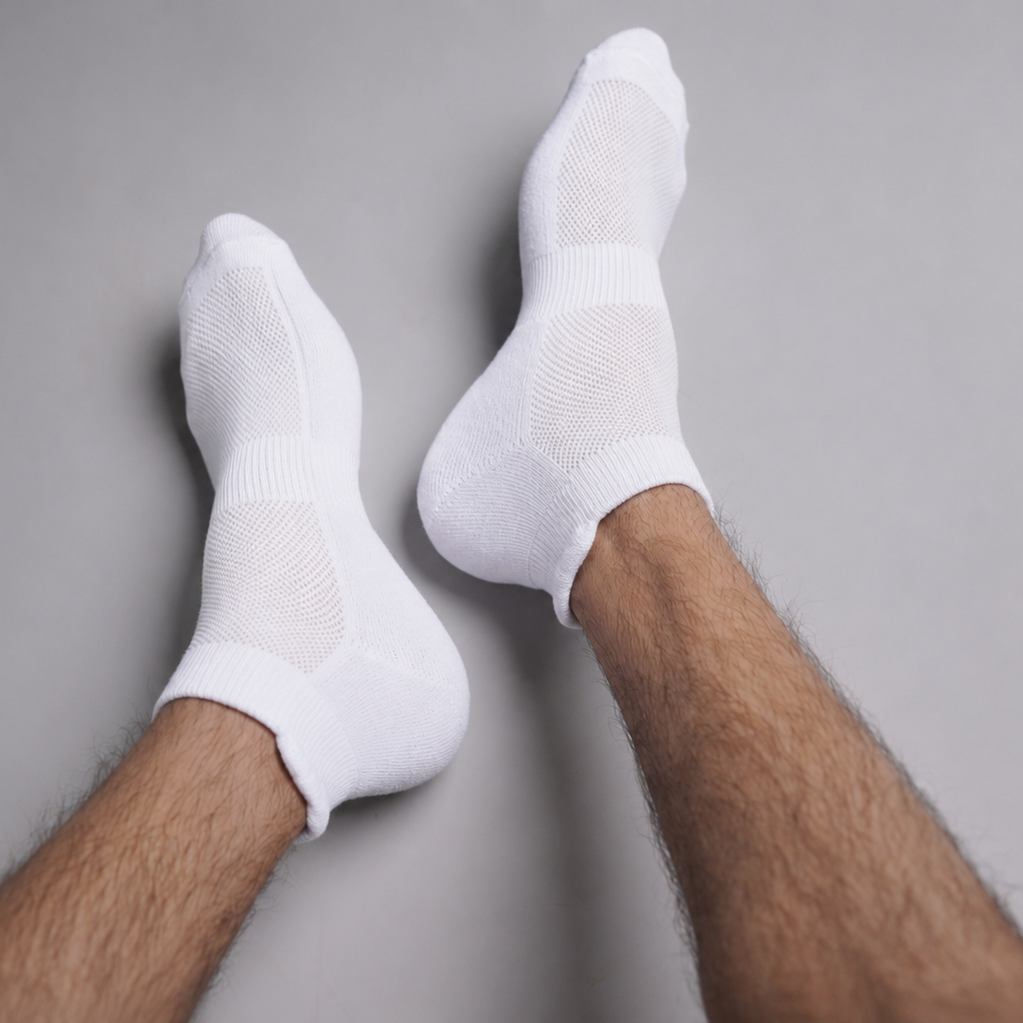 White Ankle Length Bamboo Socks