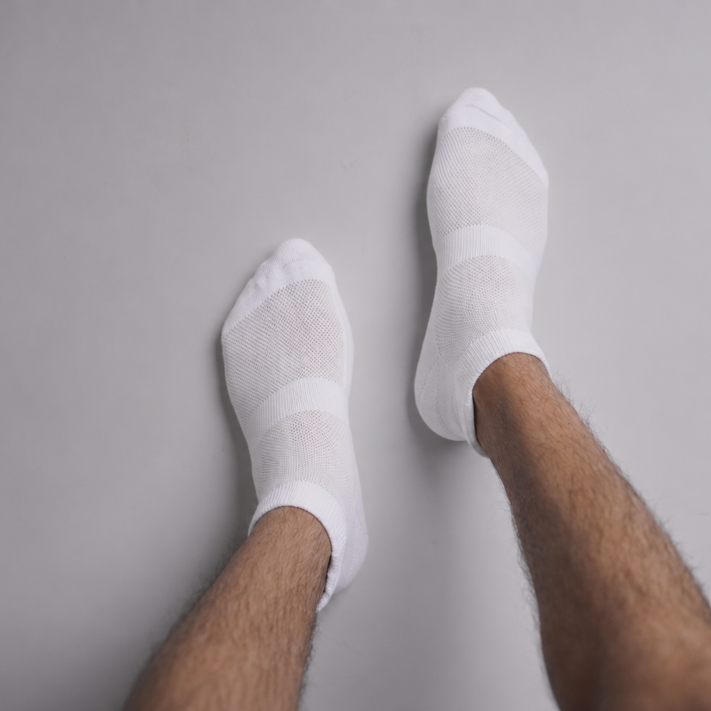 White Ankle Length Bamboo Socks