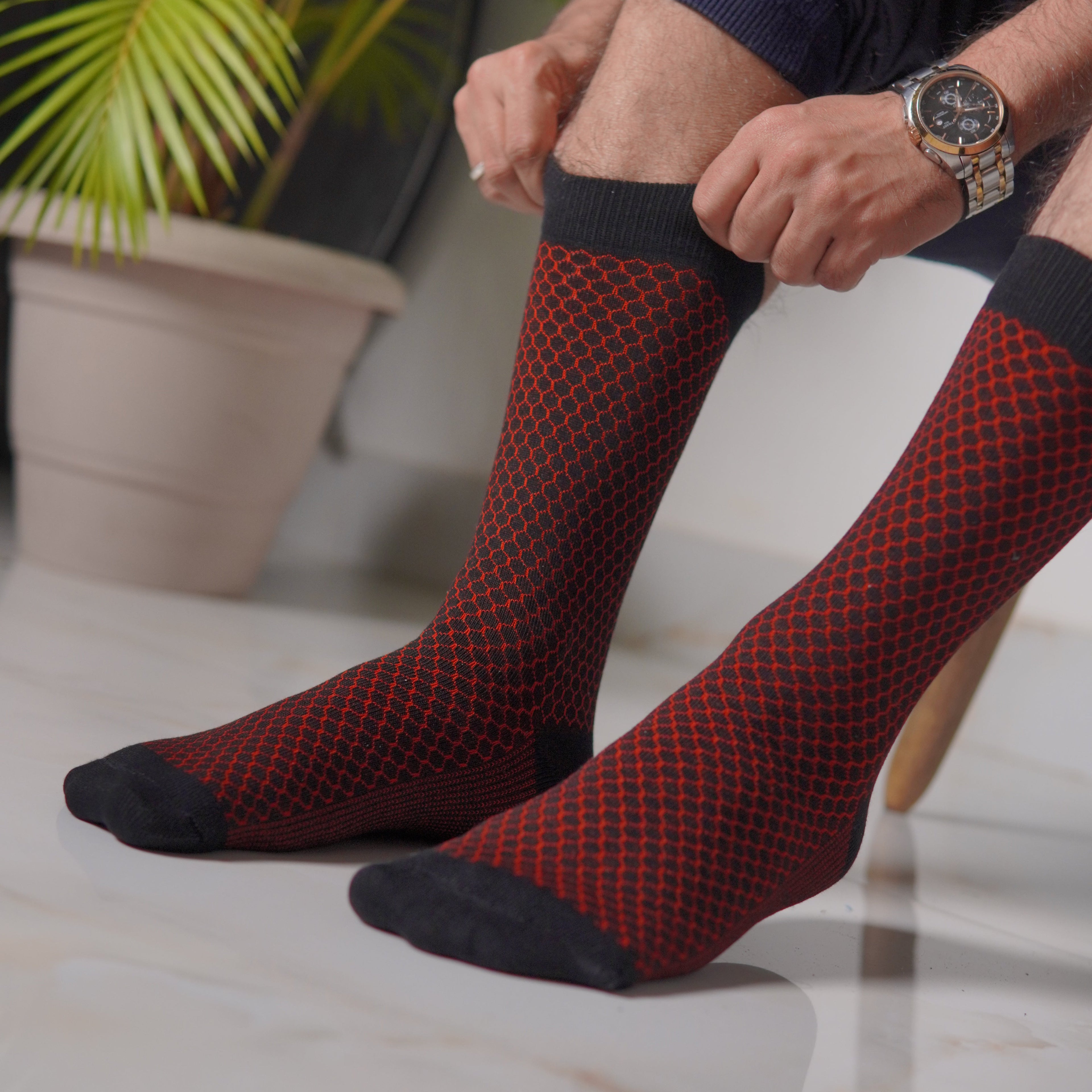 Pair Of 3 Textured Bamboo Cotton Socks Light Blue, Black And Red.
