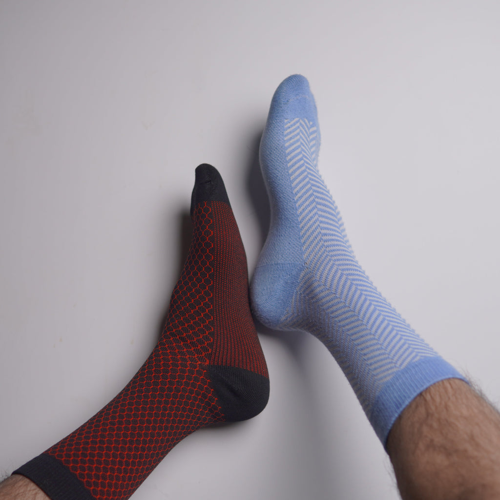 Pair Of 3 Textured Bamboo Cotton Socks Light Blue, Black And Red.